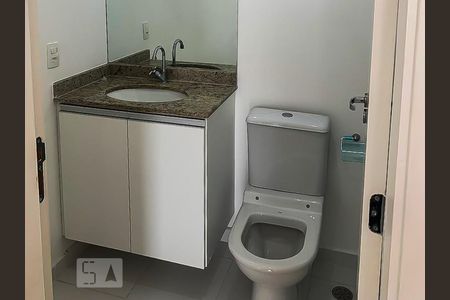 Banheiro de apartamento à venda com 2 quartos, 69m² em Parque Residencial Nove de Julho, Jundiaí