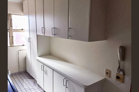 Cozinha de apartamento à venda com 3 quartos, 67m² em Vila Butantã, São Paulo