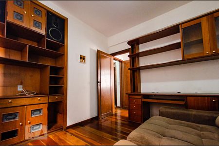 Quarto 1 de apartamento para alugar com 4 quartos, 169m² em Adelaide, Belo Horizonte