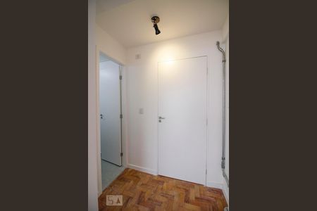 Entrada de kitnet/studio para alugar com 1 quarto, 37m² em Centro, São Paulo