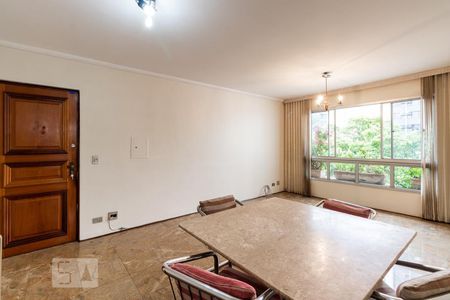 Sala de apartamento para alugar com 1 quarto, 51m² em Moema, São Paulo