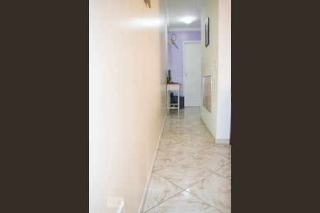 Corredor de apartamento para alugar com 2 quartos, 50m² em Vila Palmeiras, São Paulo