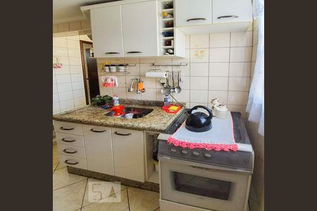 Cozinha de apartamento à venda com 2 quartos, 46m² em Conjunto Habitacional Teotonio Vilela, São Paulo