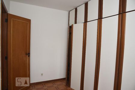 Quarto 1  de apartamento para alugar com 2 quartos, 70m² em Jacarepaguá, Rio de Janeiro