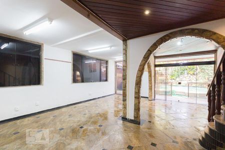 Sala de Estar de casa à venda com 3 quartos, 736m² em Anil, Rio de Janeiro