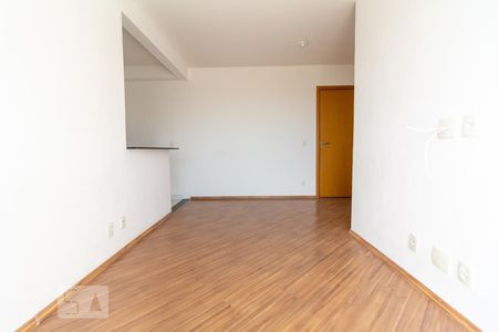 Sala de apartamento à venda com 2 quartos, 57m² em Quitaúna, Osasco