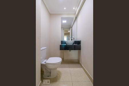 Lavabo de apartamento para alugar com 3 quartos, 105m² em Jardim Tupanci, Barueri