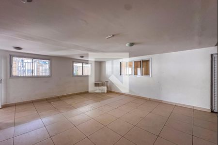 Apartamento para alugar com 50m², 2 quartos e 2 vagas Apartamento para alugar com 50m², 2 quartos e 2 vagasÁrea comum - Salão de festas