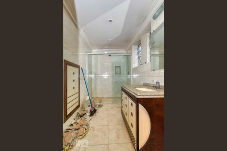 Casa para alugar com 270m², 5 quartos e 4 vagas Casa para alugar com 270m², 5 quartos e 4 vagasBanheiro da Suíte