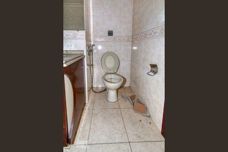 Casa para alugar com 270m², 5 quartos e 4 vagas Casa para alugar com 270m², 5 quartos e 4 vagasBanheiro da Suíte