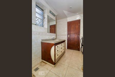 Casa para alugar com 270m², 5 quartos e 4 vagas Casa para alugar com 270m², 5 quartos e 4 vagasBanheiro da Suíte