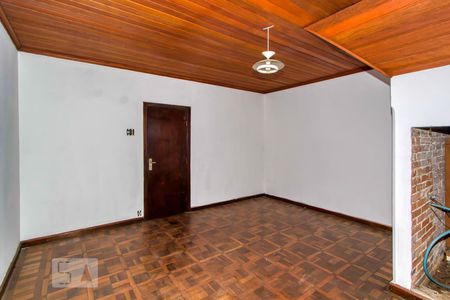 Casa para alugar com 270m², 5 quartos e 4 vagas Casa para alugar com 270m², 5 quartos e 4 vagasQuarto 2