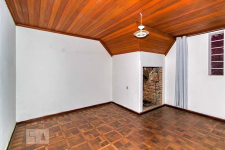 Casa para alugar com 270m², 5 quartos e 4 vagas Casa para alugar com 270m², 5 quartos e 4 vagasQuarto 2