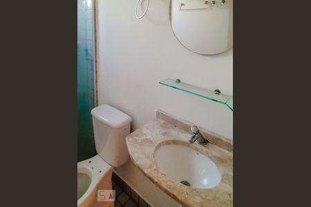 Banheiro de apartamento à venda com 2 quartos, 55m² em Jardim Celeste, São Paulo