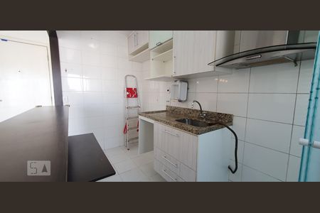 Cozinha de apartamento à venda com 2 quartos, 55m² em Barra Funda, São Paulo