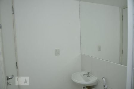 Banheiro Social de apartamento à venda com 3 quartos, 67m² em Jacarepaguá, Rio de Janeiro