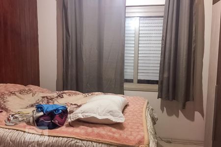 Quarto de apartamento para alugar com 1 quarto, 50m² em Azenha, Porto Alegre