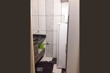 Cozinha de apartamento para alugar com 1 quarto, 50m² em Azenha, Porto Alegre