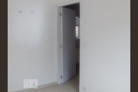 Quarto 2 de casa para alugar com 3 quartos, 100m² em Vila Santa Maria, São Paulo