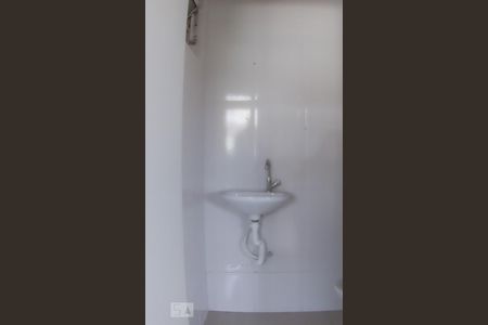Lavabo de casa para alugar com 3 quartos, 100m² em Vila Santa Maria, São Paulo