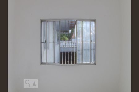 Quarto 2 de casa para alugar com 3 quartos, 100m² em Vila Santa Maria, São Paulo