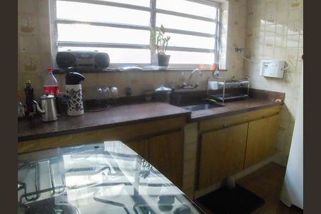 Casa para alugar com 360m², 3 quartos e 2 vagas Casa para alugar com 360m², 3 quartos e 2 vagasCozinha