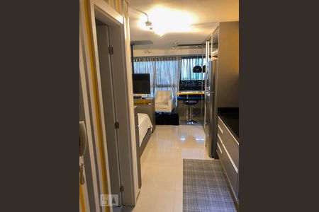 Cozinha de kitnet/studio para alugar com 1 quarto, 42m² em Rebouças, Curitiba