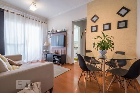 Sala de apartamento para alugar com 2 quartos, 51m² em Chácara Santo Antônio (zona Sul), São Paulo