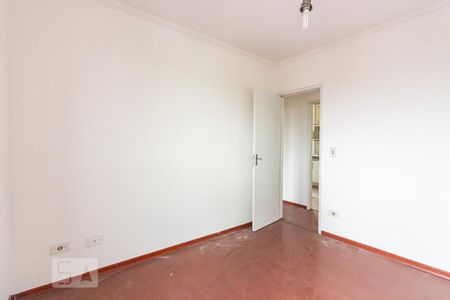 Quarto 1 de apartamento para alugar com 2 quartos, 56m² em Jardim Roberto, Osasco