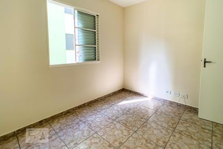 Quarto 1 de apartamento à venda com 2 quartos, 50m² em Vila Rio de Janeiro, Guarulhos