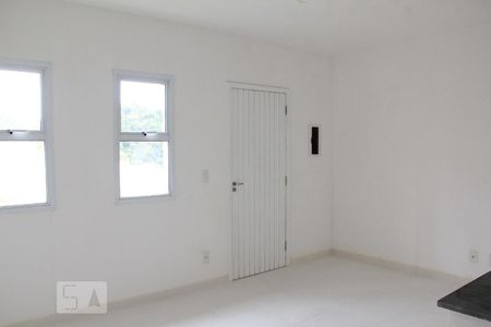 Casa para alugar com 3 quartos, 83m² em Jardim Copacabana, Jundiaí