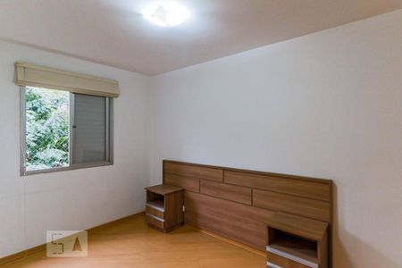 Quarto 1 de apartamento para alugar com 2 quartos, 49m² em Jardim Taquaral, São Paulo