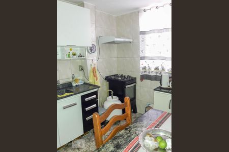 Apartamento à venda com 49m², 2 quartos e 1 vaga Apartamento à venda com 49m², 2 quartos e 1 vagaCozinha