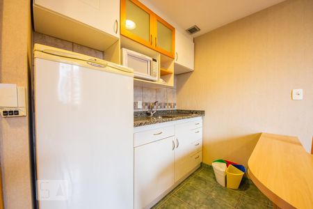 Cozinha  de apartamento para alugar com 1 quarto, 36m² em Rio Branco, Porto Alegre