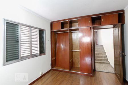 Suíte 1 de casa para alugar com 3 quartos, 214m² em Saúde, São Paulo