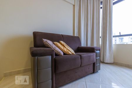 Sala de apartamento para alugar com 1 quarto, 48m² em Centro, Campinas