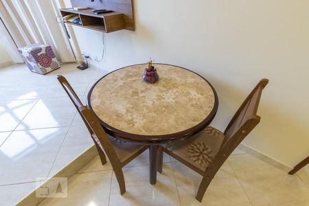 Sala de apartamento para alugar com 1 quarto, 48m² em Centro, Campinas