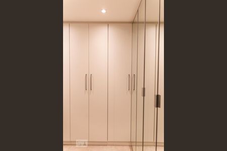 Quarto de apartamento à venda com 2 quartos, 50m² em Vila Bertioga, São Paulo