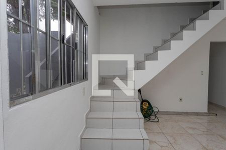Escada  de casa à venda com 4 quartos, 200m² em Centro, Diadema