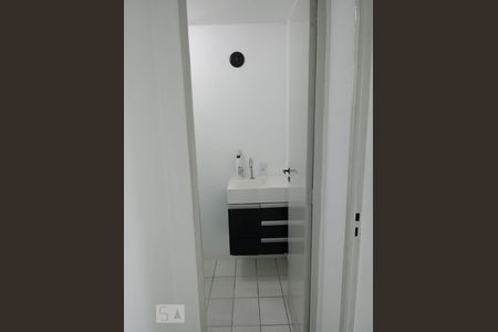 Banheiro de apartamento à venda com 2 quartos, 57m² em Quinta da Paineira, São Paulo