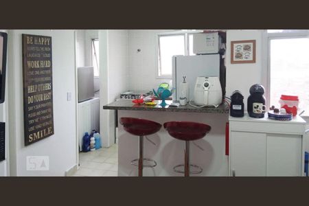 Cozinha de apartamento para alugar com 1 quarto, 40m² em Campos Elíseos, São Paulo