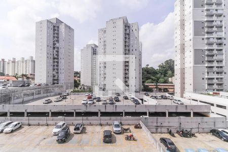 Vista da Sala de apartamento para alugar com 2 quartos, 45m² em Quinta da Paineira, São Paulo