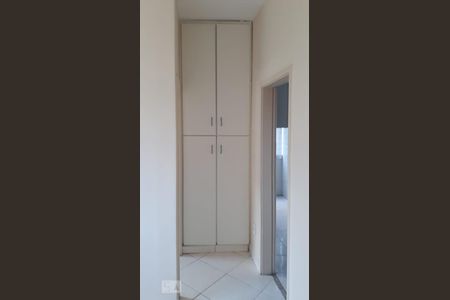 Corredor de apartamento para alugar com 2 quartos, 70m² em Vila Isabel, Rio de Janeiro