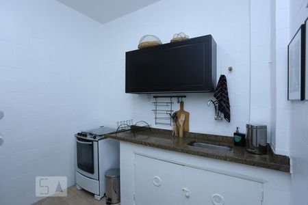 Cozinha de apartamento à venda com 3 quartos, 100m² em Copacabana, Rio de Janeiro