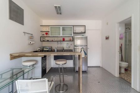 Cozinha de kitnet/studio para alugar com 1 quarto, 29m² em Pinheiros, São Paulo