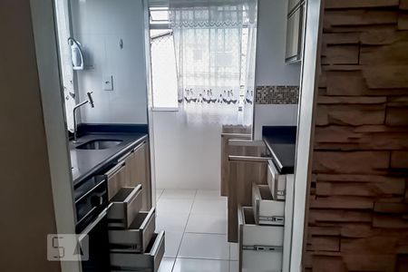 Cozinha de apartamento à venda com 2 quartos, 50m² em Jardim Valéria, Guarulhos