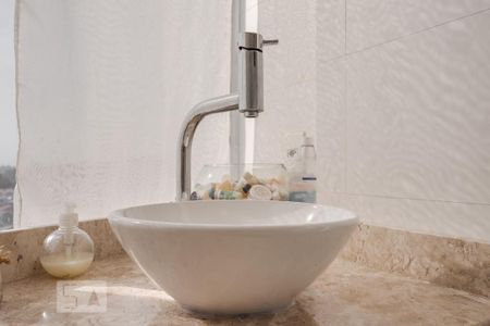 Banheiro da Suíte de apartamento à venda com 2 quartos, 119m² em Vila Jardim, Porto Alegre