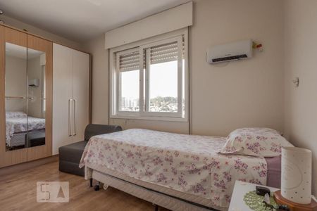 Quarto de apartamento à venda com 2 quartos, 119m² em Vila Jardim, Porto Alegre