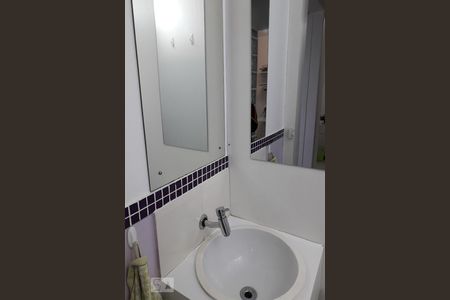Lavabo de apartamento para alugar com 1 quarto, 50m² em Cambuci, São Paulo