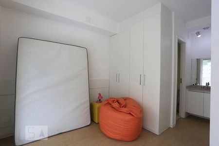 Quarto de kitnet/studio à venda com 1 quarto, 34m² em Brooklin Paulista, São Paulo